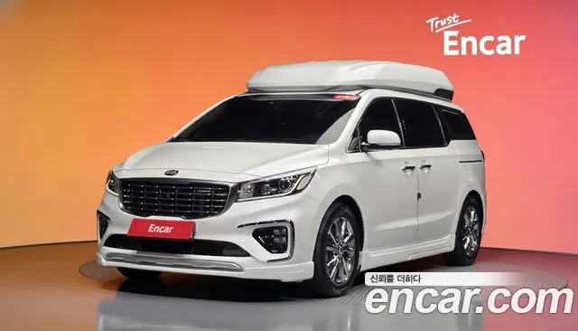 Kia Canival 2020 — photo 1