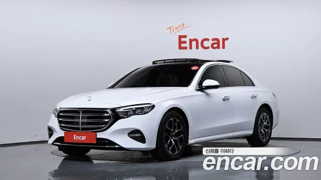 Mercedes-Benz E-Class 2026 — photo 1