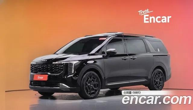 Kia Canival 2025 — photo 1