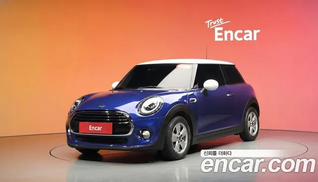 Mini Cooper 2019 — photo 1