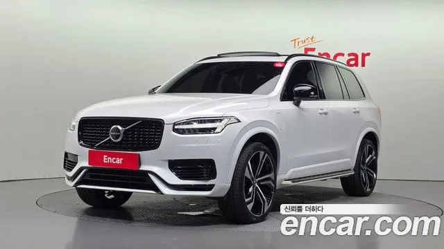Volvo XC90 2021 — photo 1