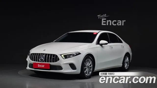 Mercedes-Benz A-Class 2020 — photo 1