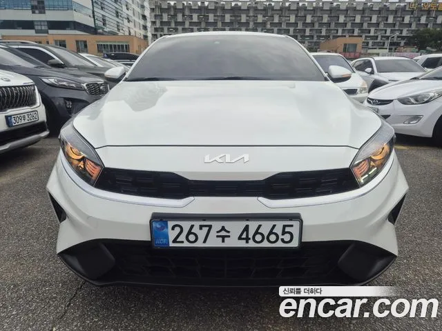 Kia K3 2024 — photo 1