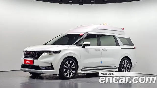 Kia Canival 2021 — photo 1