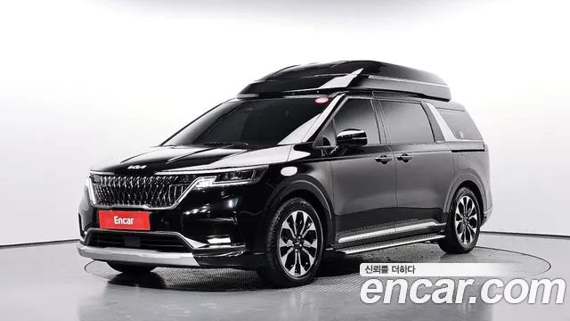 Kia Canival 2023 — photo 1