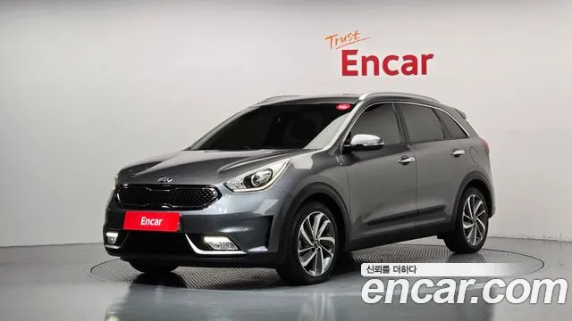 Kia Niro 2018 — photo 1