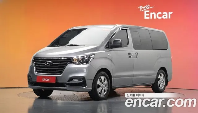 Hyundai Starex 2019 — photo 1