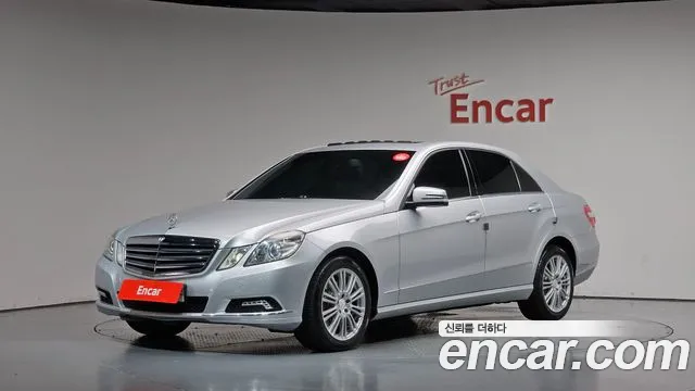 Mercedes-Benz E-Class 2010 — photo 1