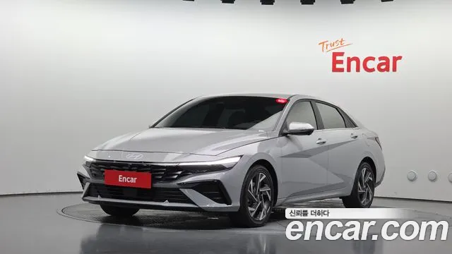 Hyundai AVANTE 2024 — photo 1