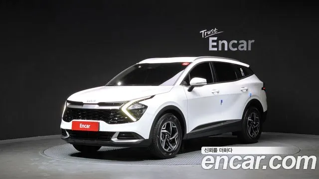 Kia Sportage 2022 — photo 1