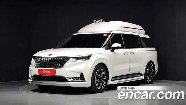 Kia Canival 2021 — photo 1