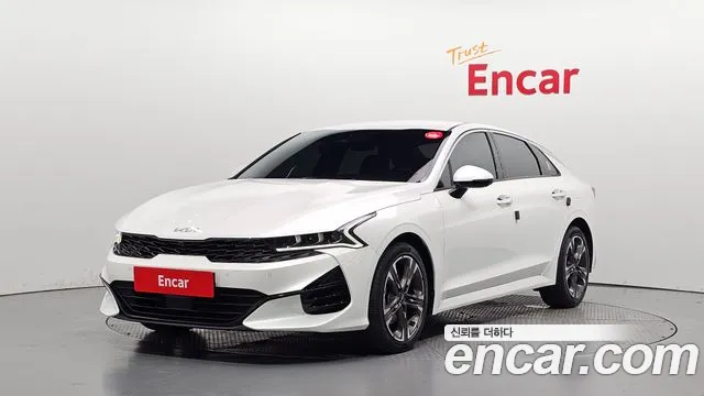 Kia K5 2023 — photo 1