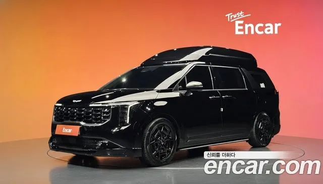 Kia Canival 2025 — photo 1