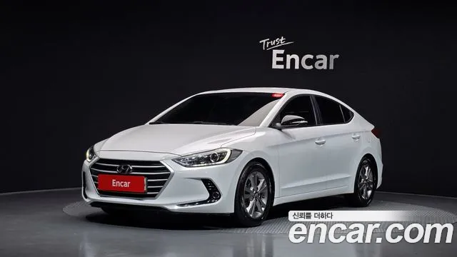 Hyundai AVANTE 2017 — photo 1