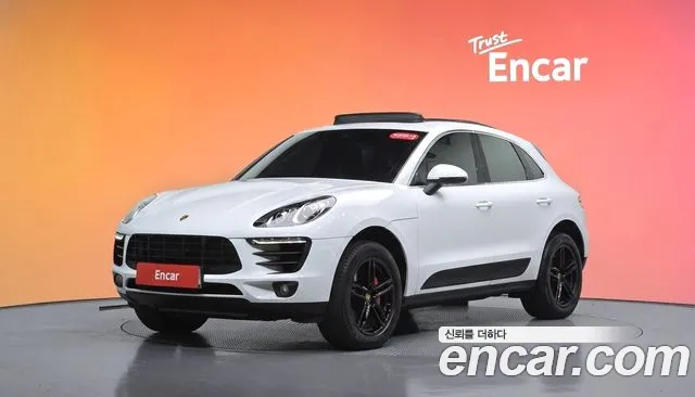 Porsche Macan 2017 — photo 1