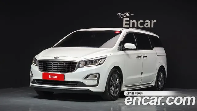 Kia Canival 2019 — photo 1