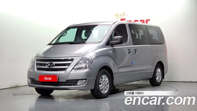 Hyundai Starex 2018 — photo 1