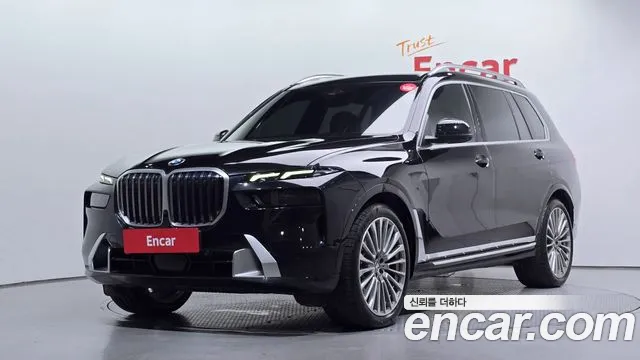 BMW X7 2023 — photo 1