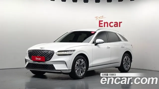 Genesis GV70 2022 — photo 1