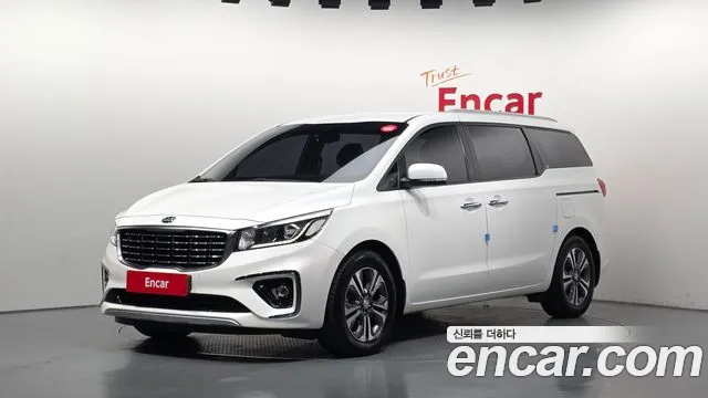 Kia Canival 2019 — photo 1