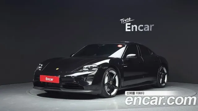 Porsche Taycan 2021 — photo 1