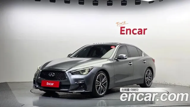 Infiniti Q50 2018 — photo 1