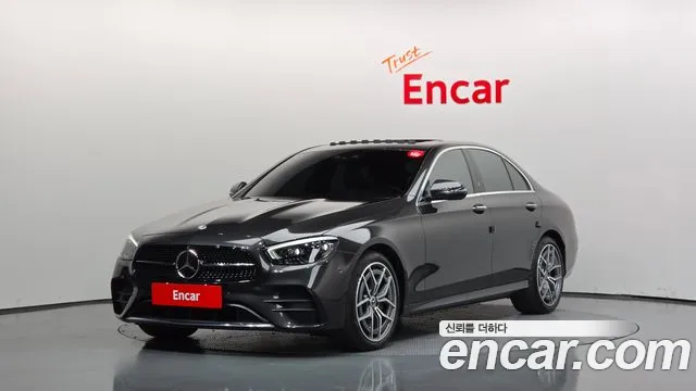 Mercedes-Benz E-Class 2022 — photo 1