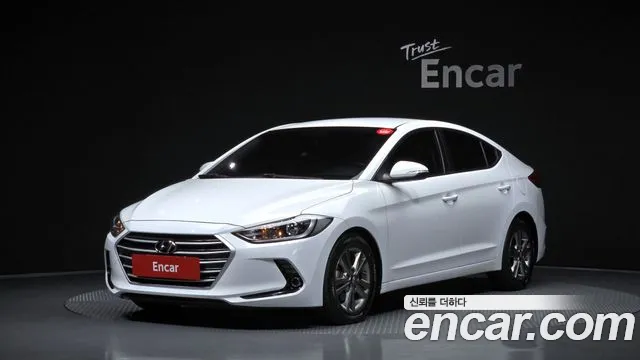 Hyundai AVANTE 2016 — photo 1