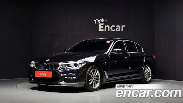 BMW 5-Series 2018 — photo 1