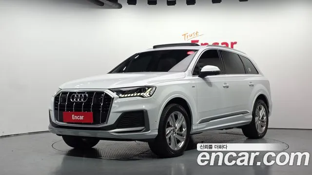 Audi Q7 2022 — photo 1