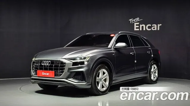 Audi Q8 2021 — photo 1