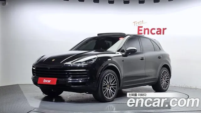 Porsche Cayenne 2019 — photo 1