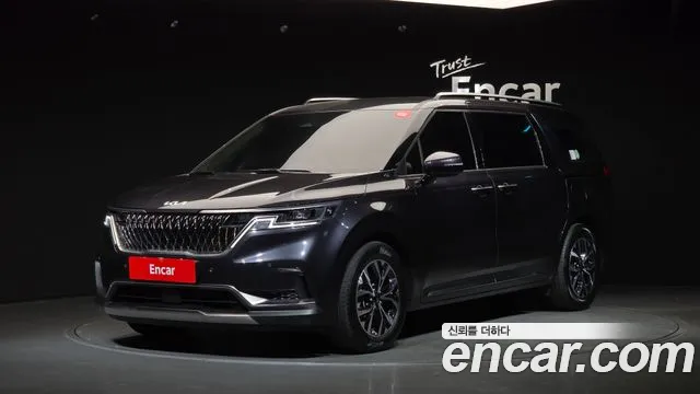 Kia Canival 2022 — photo 1