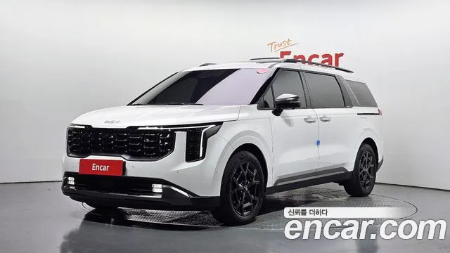 Kia Canival 2025 — photo 1