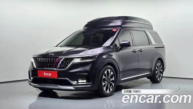 Kia Canival 2021 — photo 1