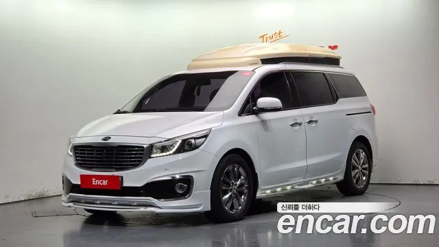 Kia Canival 2017 — photo 1