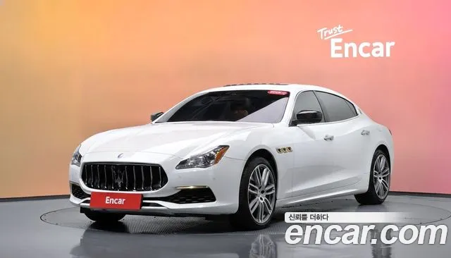 Maserati Quattroporte 2017 — photo 1