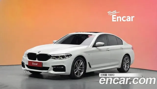 BMW 5-Series 2017 — photo 1