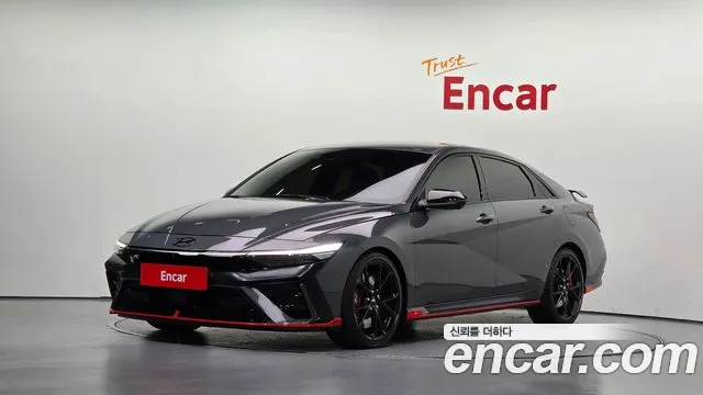 Hyundai AVANTE 2024 — photo 1