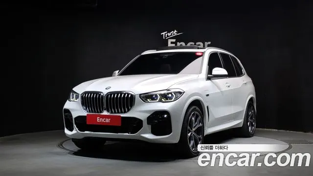 BMW X5 2022 — photo 1