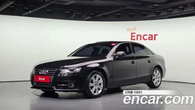 Audi A4 2011 — photo 1