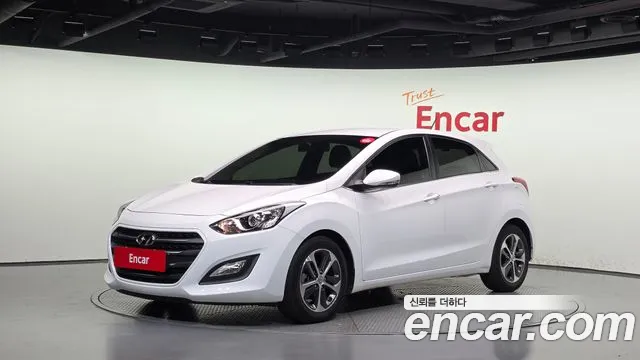 Hyundai i30 2016 — photo 1
