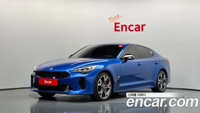 Kia Stinger 2019 — photo 1