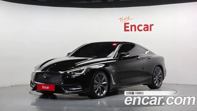 Infiniti Q60 2018 — photo 1