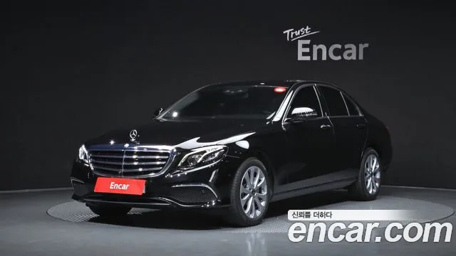 Mercedes-Benz E-Class 2018 — photo 1