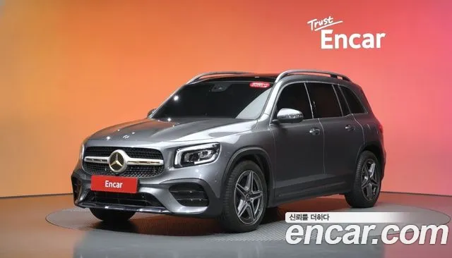 Mercedes-Benz GLB-Class 2020 — photo 1