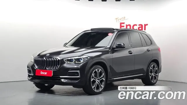 BMW X5 2022 — photo 1
