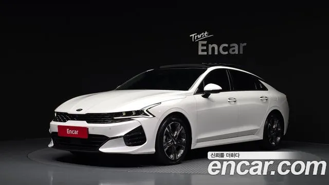 Kia K5 2021 — photo 1