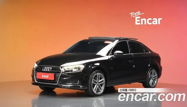 Audi A3 2020 — photo 1