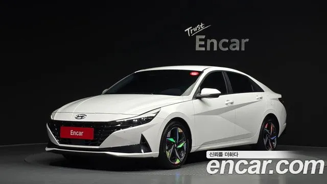 Hyundai AVANTE 2021 — photo 1